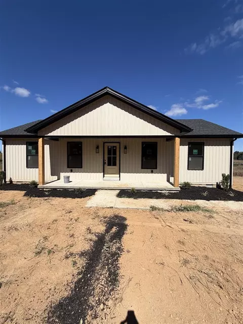 973 Erwin Rd, Scottsville, KY 42164