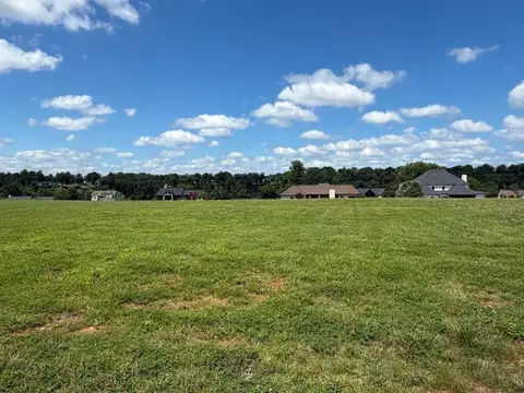 1175 Drakes Ridge Ln, Bowling Green, KY 42103