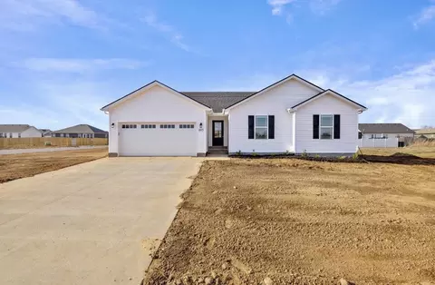 895 Alberta Dr, Bowling Green, KY 42101