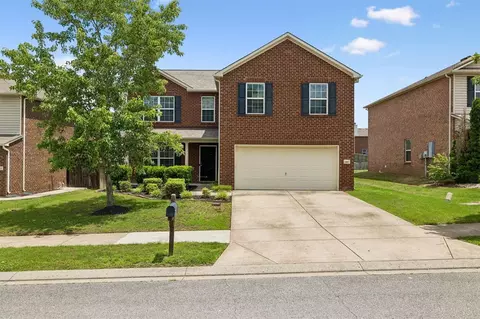 1017 Harmony Ln, Hendersonville, TN 37075
