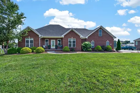 822 Hunters Run Ave, Bowling Green, KY 42104