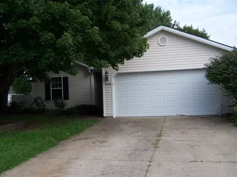 1004 Overboard Ct, Bowling Green, KY 42103