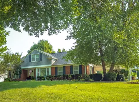 520 Maple Ln, Central City, KY 42330