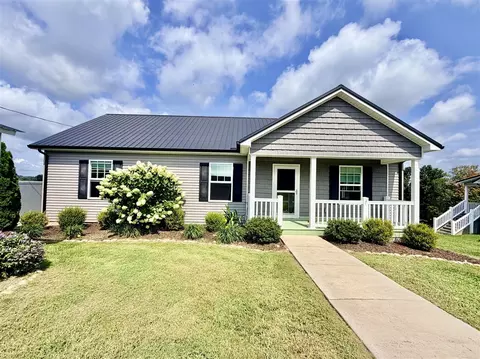 427 Jack Hunt Rd, Tompkinsville, KY 42167