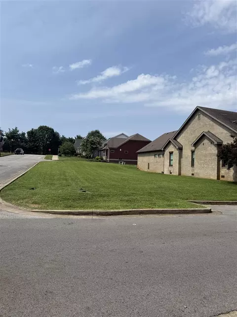 335 Traditions Blvd, Bowling Green, KY 42103