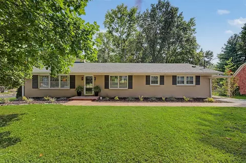 815 Ridgecrest Way, Bowling Green, KY 42104