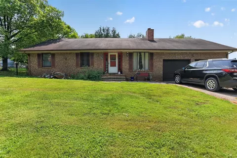 431 Bardstown Rd, Park City, KY 42160