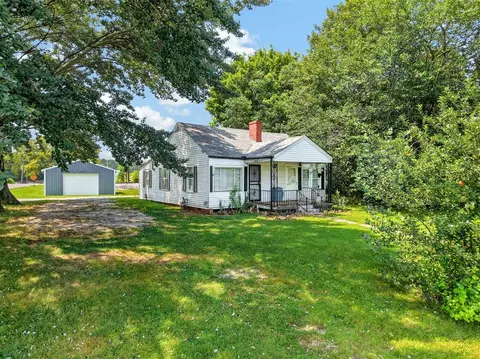 901 N Main St, Russellville, KY 42276
