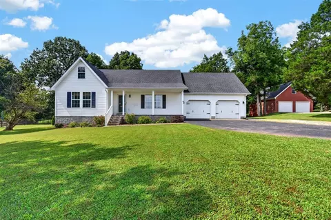 215 W Mclellan Rd, Bowling Green, KY 42101