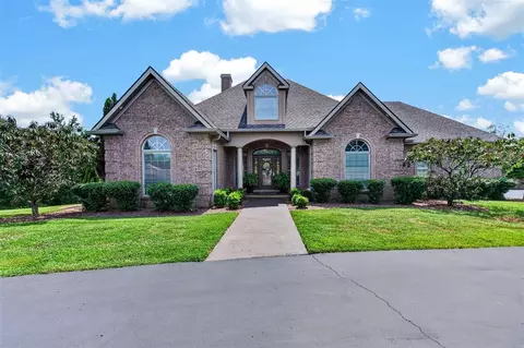 1041 Hidden Valley Dr, Morgantown, KY 42261