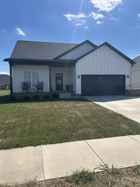 2426 Topeka Rd, Bowling Green, KY 42103