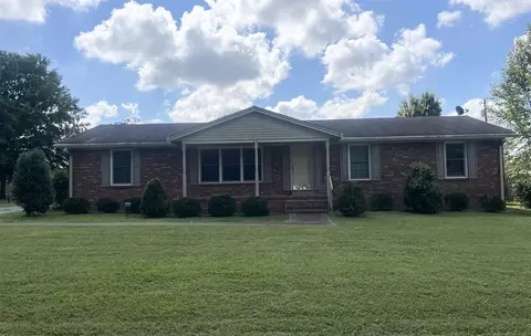222 Center St, Russellville, KY 42276