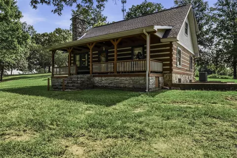 3800 Old Glasgow Rd, Scottsville, KY 42164