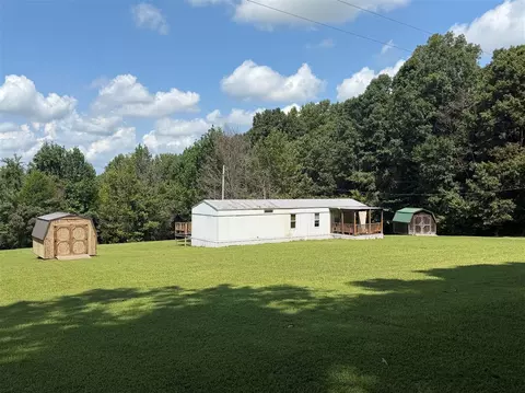810 Big Spring Rd, Scottsville, KY 42164