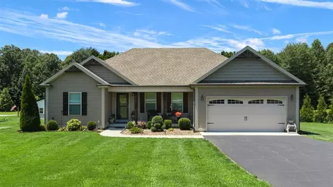 2821 H E Johnson Rd, Alvaton, KY 42122