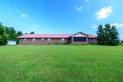 763 Dunmor Deer Lick Rd, Lewisburg, KY 42256