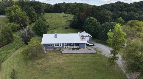 8580 Breeding Rd, Edmonton, KY 42129