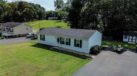 3407 Garrett Hollow Rd, Bowling Green, KY 42101