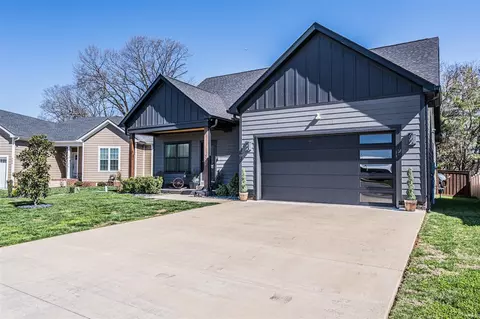 590 Denver Cir, Bowling Green, KY 42103