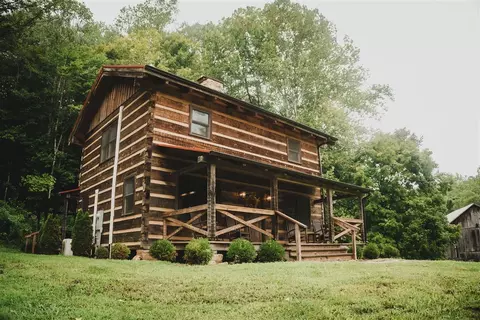 1073 Black Lick Br, Vanceburg, KY 41179