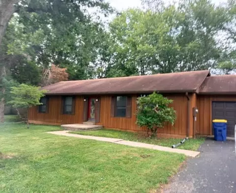 3215 Smallhouse Rd, Bowling Green, KY 42104