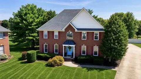 1807 Blackstone Ct, Bowling Green, KY 42103