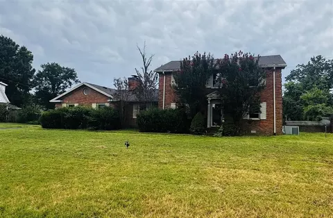 213 Andrew Dr, Hopkinsville, KY 42240