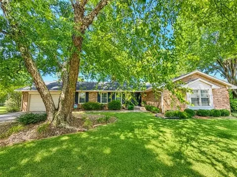1704 Barnard Way, Bowling Green, KY 42103