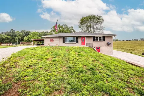 1113 Hays Pondsville Rd, Smiths Grove, KY 42171