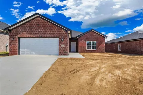 2339 Trenton Ln, Bowling Green, KY 42103
