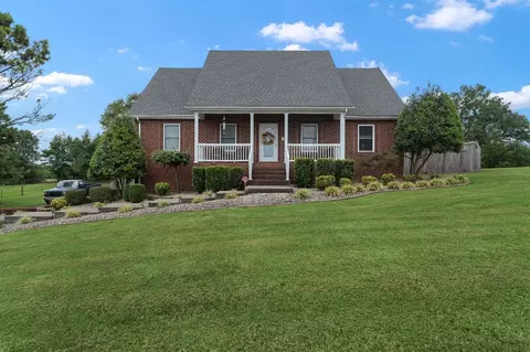 328 Peterson Rd, Cave City, KY 42127