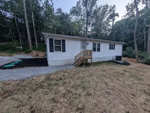 374 Walleye Way, Scottsville, KY 42164