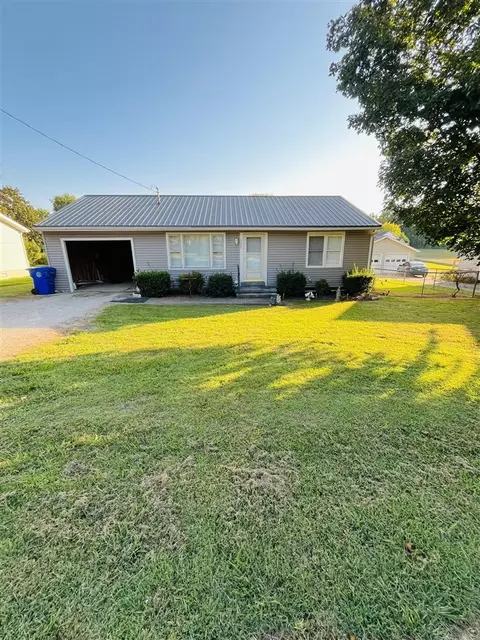 122 Goff Dr, Leitchfield, KY 42754