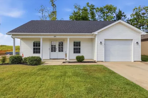 696 Cherry Blossom Rd, Bowling Green, KY 42103
