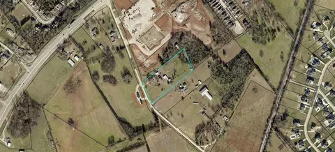 330 Dillard Rd, Bowling Green, KY 42104