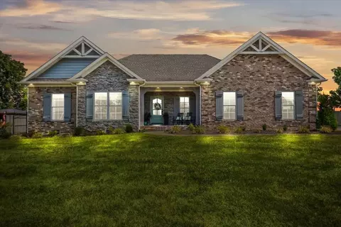483 Leonatus Ct, Bowling Green, KY 42104