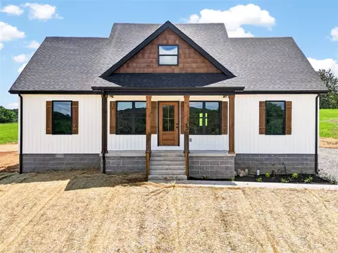 100 Head Ln, Russellville, KY 42276