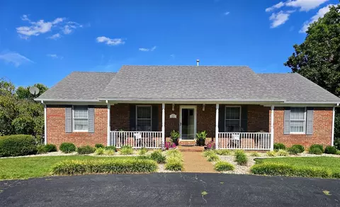 250 Shawnee Dr, Scottsville, KY 42164