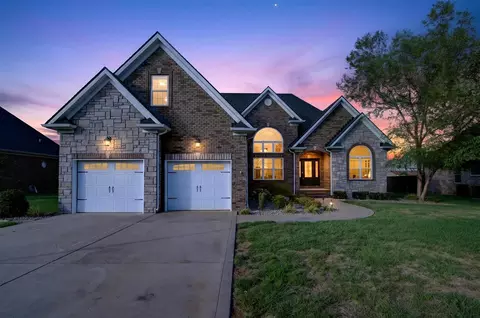 3324 Fox Fire Ct, Bowling Green, KY 42101