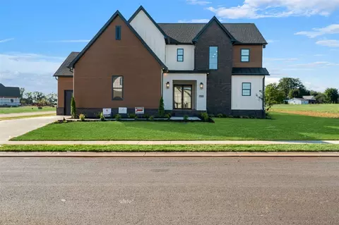 7223 Station Dr, Bowling Green, KY 42104
