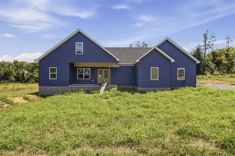 68 Quail Ridge Rd, Scottsville, KY 42164