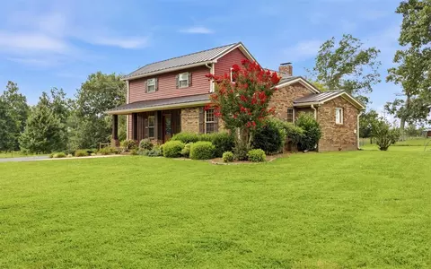 1109 Halifax Rd, Scottsville, KY 42164
