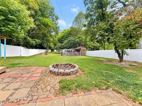 Exterior - 403 Cedar St, Franklin, KY 42134 photo 10 of 16