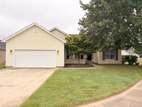921 Corydalis Ct, Bowling Green, KY 42104