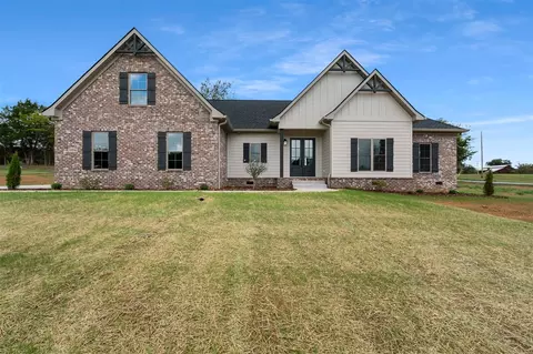 1704 Hazel Farms Ln, Bowling Green, KY 42103