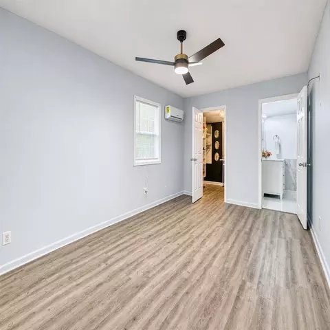 Bedroom - 49 Beechmont Dr, Beechmont, KY 42323 photo 1 of 2