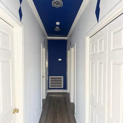 Entry Way - 49 Beechmont Dr, Beechmont, KY 42323 photo 2 of 2