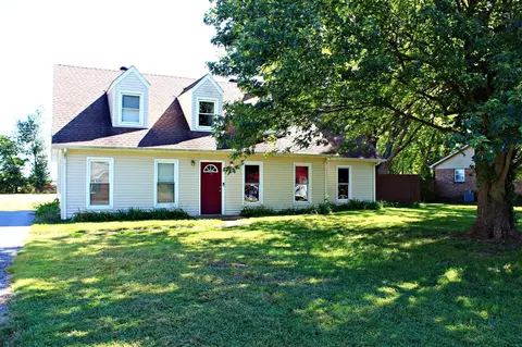 113 Taylor Ave, Oakland, KY 42159