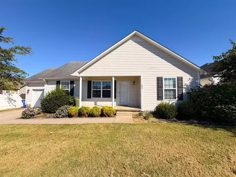 409 Turkey Run Dr, Bowling Green, KY 42101