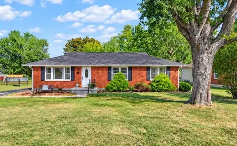 804 Henry St, Franklin, KY 42134